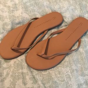 Lauren Conrad flip flops